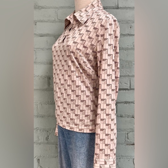 Vintage Geometric Patterned Collared Top - Picture 4 of 7